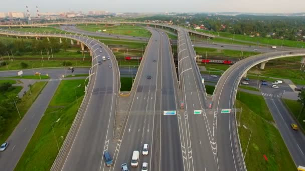 高速道路ジャンクションの航空写真 - 映像、動画