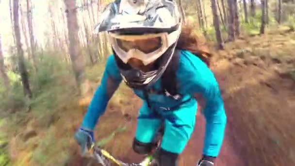 Biking as extreme and fun sport. Downhill Biking. - Footage, Video
