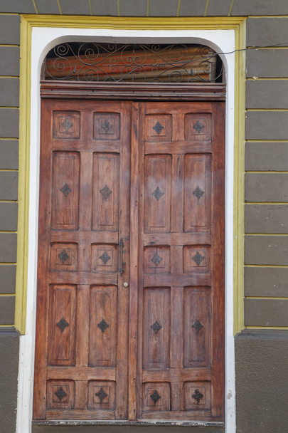 старый вид двери в деталях
 - Фото, изображение