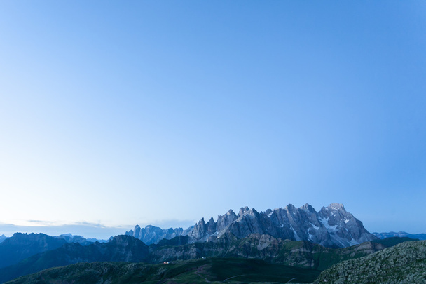 Italian vuoristo panoraama aamunkoitteessa
 - Valokuva, kuva