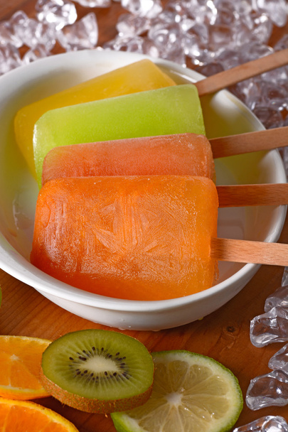 jégcsapok gyümölcs Hozzávalók - Fotó, kép