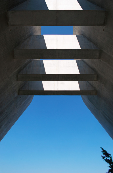 Jeruzalem: de concrete cover van Yad Vashem, de nagedachtenis van de slachtoffers van de Holocaust  - Foto, afbeelding