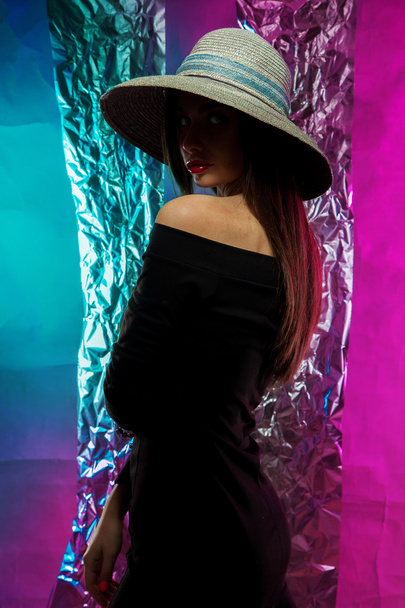 Charming woman in hat with wide brim - Foto, imagen