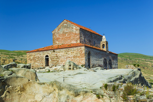 Cueva antigua ciudad Uplistsikhe, Georgia, región caucásica antigua iglesia
 - Foto, imagen
