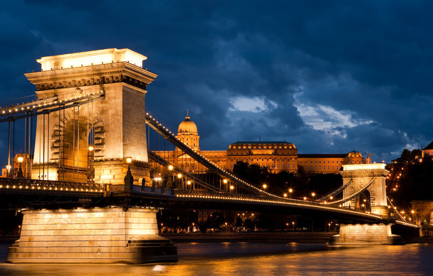 A Chainbridge Budapesten - Fotó, kép