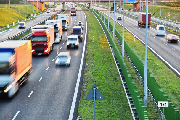 Чотири смуги автомагістраль в Польщі - Фото, зображення