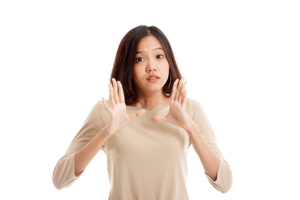 Shocked young Asian business woman - Foto, Imagen