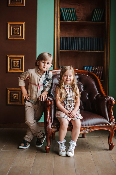 Kids in vintage interiors - Fotografie, Obrázek