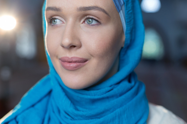 Muslim girl wearing hijab  - Foto, Imagem