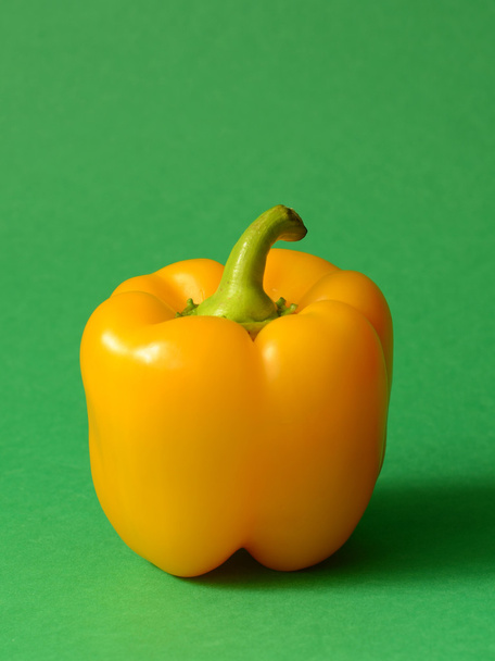 Keltainen paprika
 - Valokuva, kuva