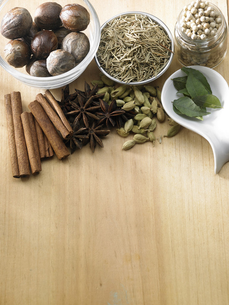 Aromatic dry spices - Foto, afbeelding
