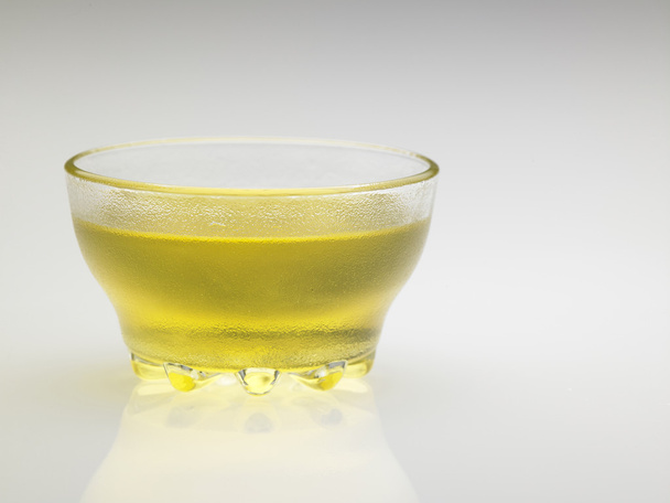 Vegetable oil in bowl - Фото, изображение