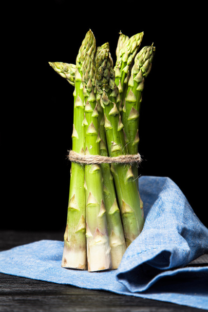 Bunch of fresh asparagus - Фото, зображення