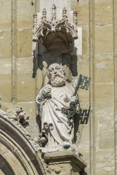 Figura en Dom St. Peter en Ratisbona
 - Foto, Imagen