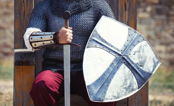 Savaşçı Kılıç ve kalkan - Fotoğraf, Görsel