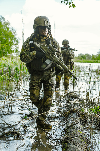Boinas Verdes soldados en acción
 - Foto, imagen