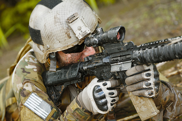 Green Beret in action - Photo, Image