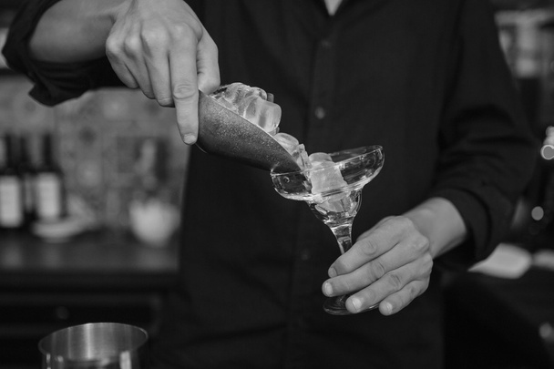 Barman at work in the pub - Photo, Image