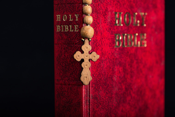 Bible and cross in religious concept - Valokuva, kuva