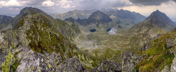 Panorama. Sommerliche Berglandschaft.  - Foto, Bild