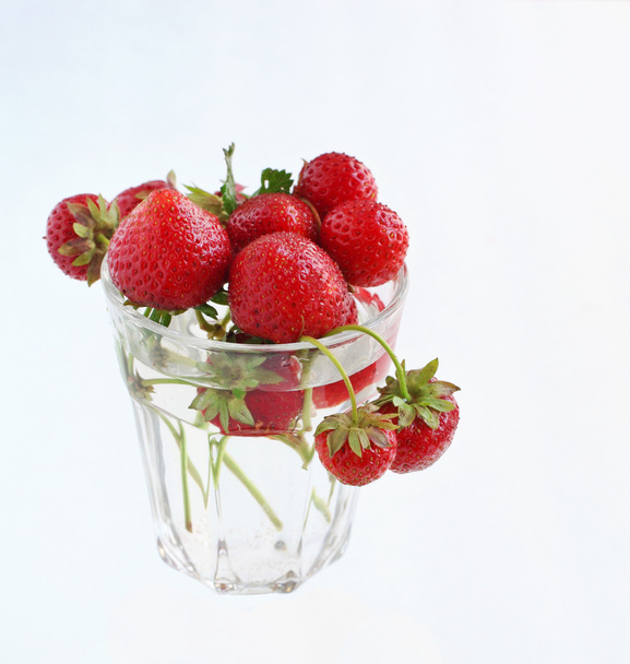 Fresh raspberries in glass - Foto, Bild