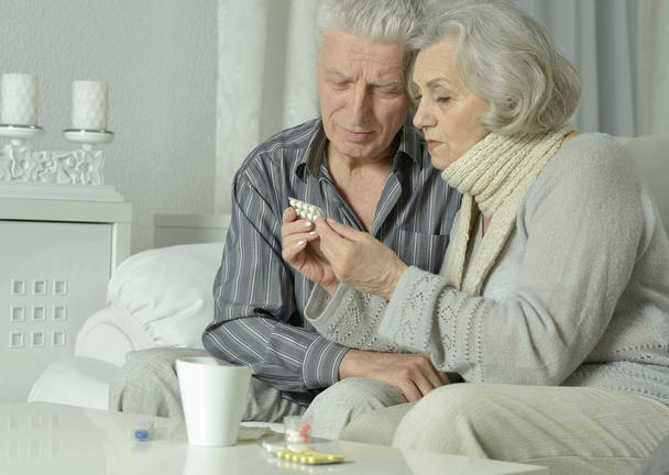 elderly man and woman with flu - Photo, Image