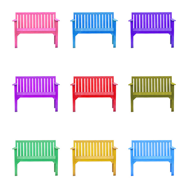 Изолированные девять деревянных скамеек на белом
 - Фото, изображение