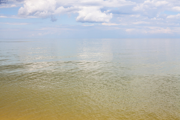 amarillo verde aguas tranquilas Mar de Azov
 - Foto, Imagen