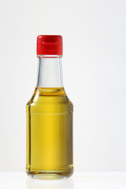 Olive oil in bottle - Fotoğraf, Görsel