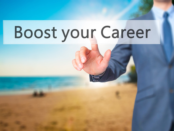 Підвищіть вашу кар'єру - Кнопка дотику руки бізнесмена на віртуальному s
 - Фото, зображення