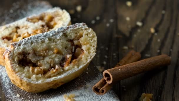 Strudel with apples and nuts. - Footage, Video