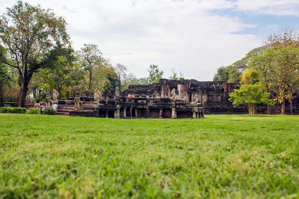 Parque histórico de Phimai
 - Foto, Imagen