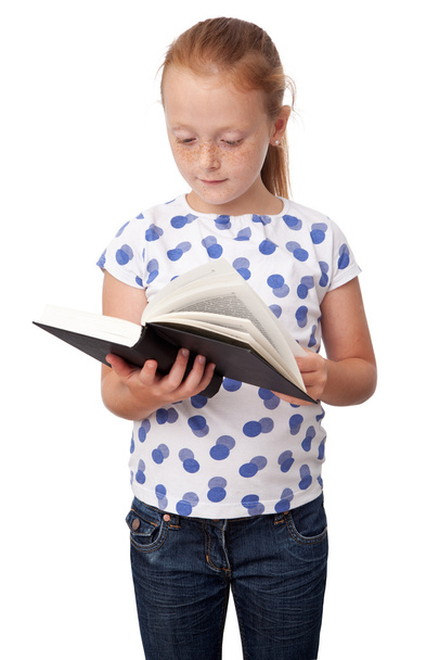 дівчина читає книгу
 - Фото, зображення