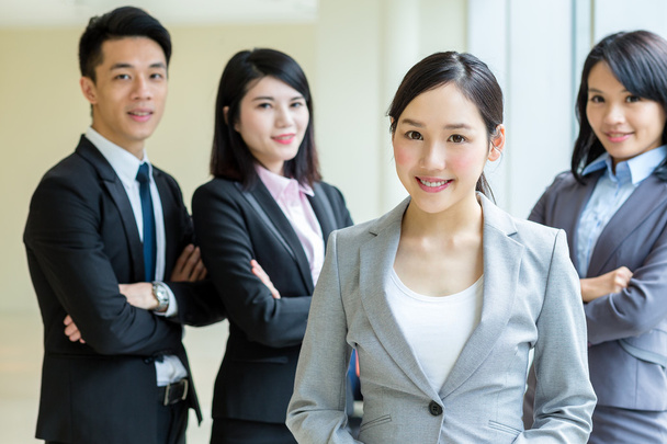 Grupo de asiáticos jovens empresários
  - Foto, Imagem