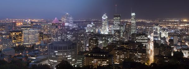 Atardecer de Montreal al crepúsculo
 - Foto, Imagen