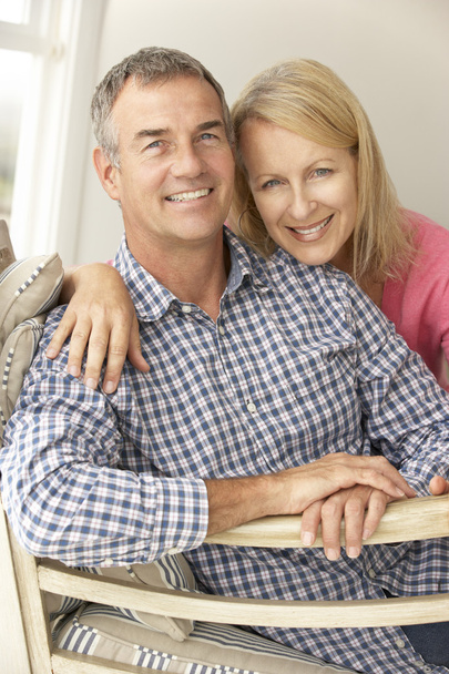 Mid age couple at home - Фото, зображення