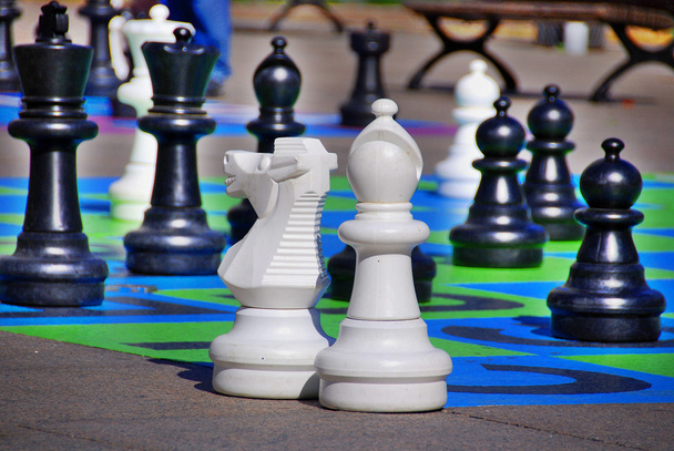 Gigantisches Schachspiel aus nächster Nähe - Foto, Bild