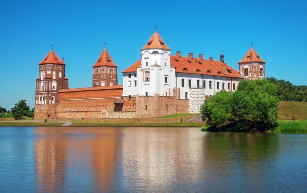 Hrad ve městě Mir Běloruska. Středověký hrad Mir - Fotografie, Obrázek