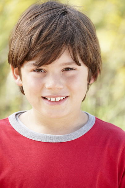Portrait caucasian boy outdoors - Fotoğraf, Görsel