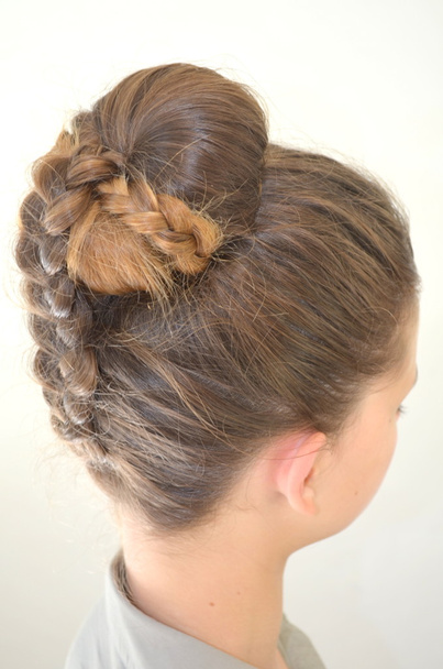 Прическа с длинными волосами
 - Фото, изображение