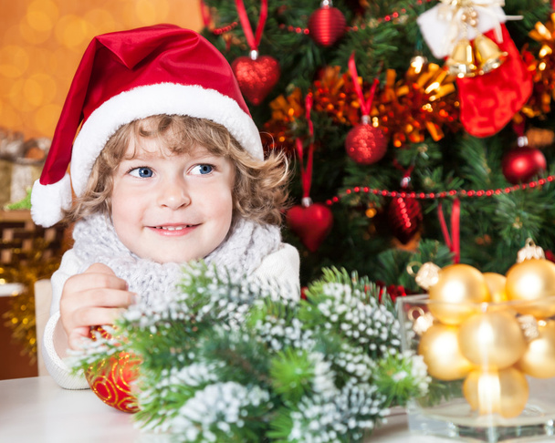 Happy child in Santa's hat - Fotoğraf, Görsel