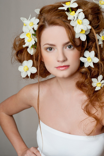 fashion model with large hairstyle - Valokuva, kuva