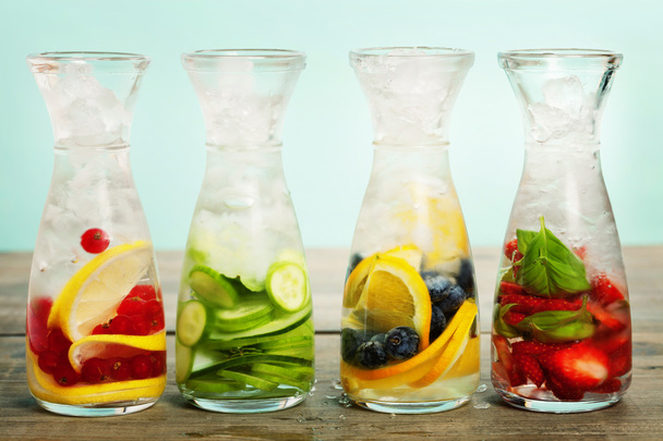 Detox fruit infused flavored water - Valokuva, kuva