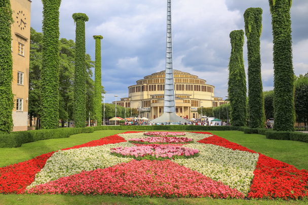 ヴロツワフの百周年記念ホール、パブリック ガーデンの歴史的建造物は、ポーランドのビュー - 写真・画像