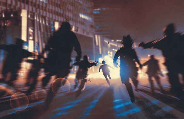 homem fugindo de zumbis na cidade da noite
 - Foto, Imagem