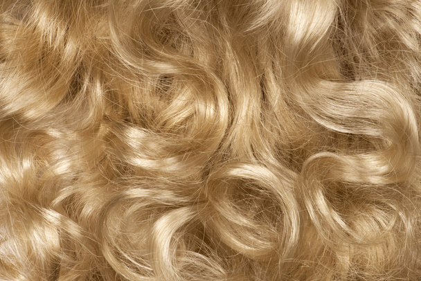 lockiges blondes Haar - Foto, Bild