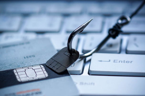 ataque al chip de datos de tarjetas de crédito
 - Foto, imagen
