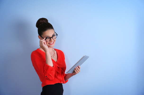 woman holding tablet - Photo, Image