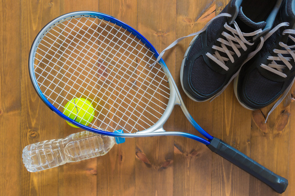 things for the game of tennis on the floor - Foto, Imagen