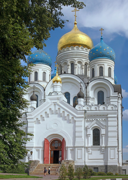 Nikolo-Ugreshsky monastery in Moscow region city Dzerzhinky - Foto, imagen